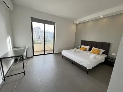 Time22 Apartment Hotel Отели в г. Эль-Джудейда