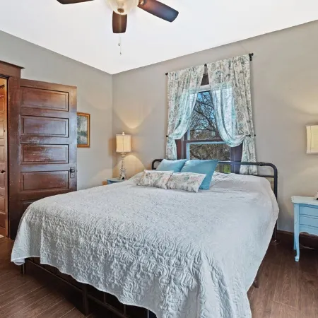 The Winston House - Cozy 3Br/2BA Отели в г. Джонсон