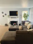 Charming and spacious 3-bedroom townhome with WiFi and amenities in Gary