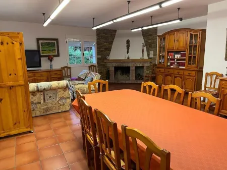 Casar Rural en Aldea Отели рядом с достопримечательностью «40MÁS1 OCIOPARK .CENTRO INFANTIL ,.GESTIÓN Y ANIMACIÓN DE EVENTOS»