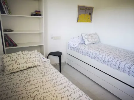 House in the urb. with the LARGEST pool in Jávea