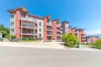 Stunning Lake View Condo