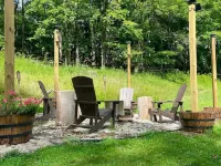 Stream Side Cabin surrounded by woods + Fire Pit