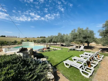 Tufa Guest House & Wellness Place Отели рядом с достопримечательностью «Praça Sá da Bandeira»