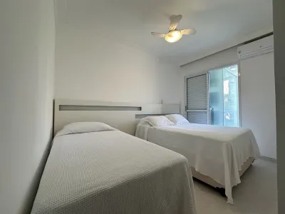 2-bedroom apartment, excellent location, 100 meters from the beach, full leisure facilities. Hotels in der Nähe von Praia Bertioga