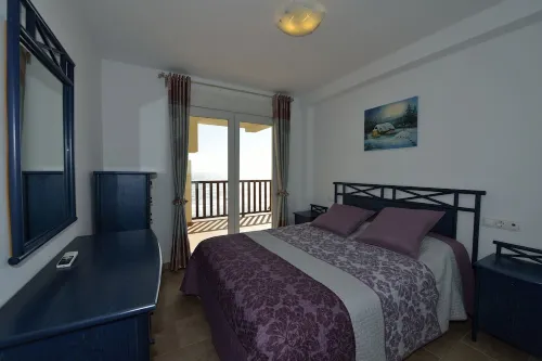 Large apartment with large terrace and wonderful sea view - 2-Star