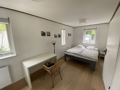 Beautiful located on water terrace, large dobble room at ground level, good WLAN