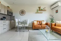 Family Apartment Steps from Eagle Beach