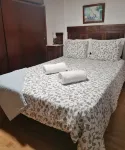 T2 4 km from the beach, with pool and garden