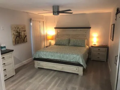 3 BR, 2 Bath Condo just a few steps to the Beach! Các khách sạn gần Border Field State Park