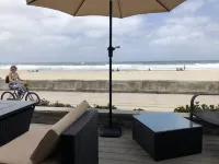 Ocean Front On Mission Beach! -Large 2BR/2BA, Beach Patio, Firepit, BBQ, Parking