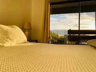 Amazing view duplex house Las Quebradas Biological Center (Centro Biológico Las Quebradas)附近的飯店