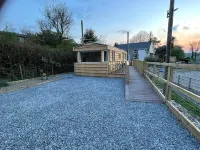 Dog/Pet Friendly Fenced Garden at Rural Farm but Central Location to all Coasts