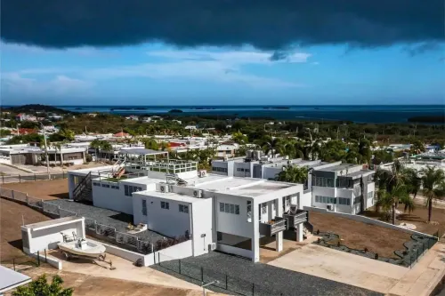 Parguera Paradise, Luxury Modern Beach House!