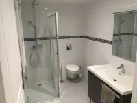 Apartment in house with swimming pool between sea and mountains