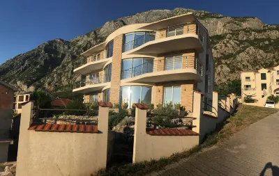 Superbly Equipped, Spectacular Views, Infinity Pool and Jacuzzi Hotels near Captain Ivan Kotor Boat Tours