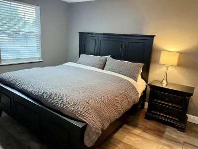 Newly remodeled one bedroom, one bathroom apartment. Pet-friendly! Hotels in der Nähe von Arte Boríkua Galeria C