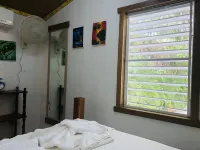 Gumbo Limbo - Go Slow Cabana, Steps from the Ocean, Free Bikes, Free WiFi Hotel a Caye Caulker