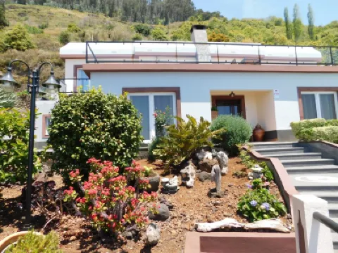 SPECIAL OFFER VISIT Madeira FebruaryWarm Pool Gardens terraces comfort Hotel di 