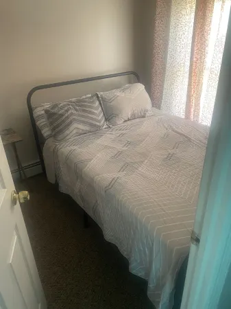 Lovely 2 Bedrooms Short term Rental Unit on a 2nd Floor