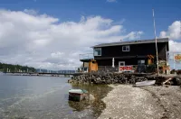 Vacation @ WATER'S EDGE Bayside Rental on Seabeck on the Hood Canal--Seabeck,WA 올림픽 뷰 공원 주변 호텔