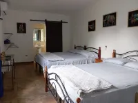 Bed and Breakfast Little Italy Hotels in Palo Grande