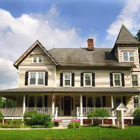 Raritan Inn