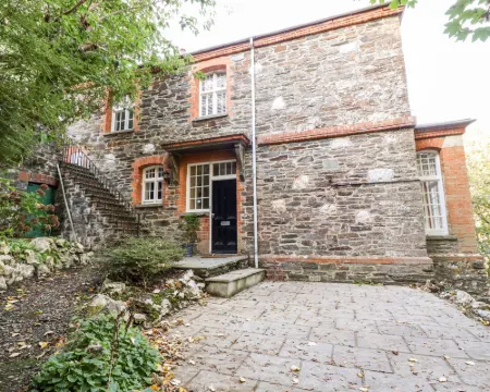 Lewarne Hotels in Boscastle