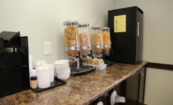 Prairie Moon Inn & Suites Unity