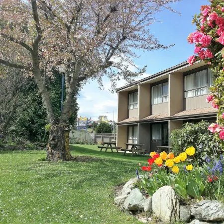 Fairway Motel & Apartments
