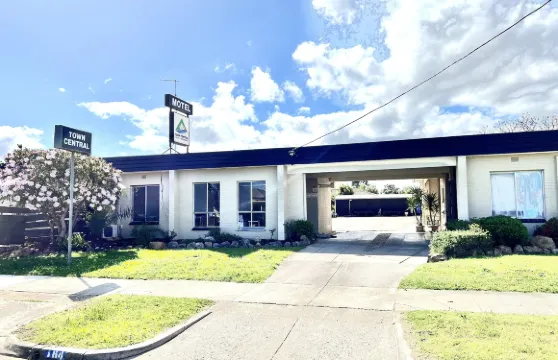 拜恩斯代爾鎮中心汽車旅館