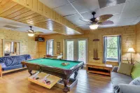 3 Mi to Marina: Cabin w/ Hot Tub in Byrdstown! - Boutique