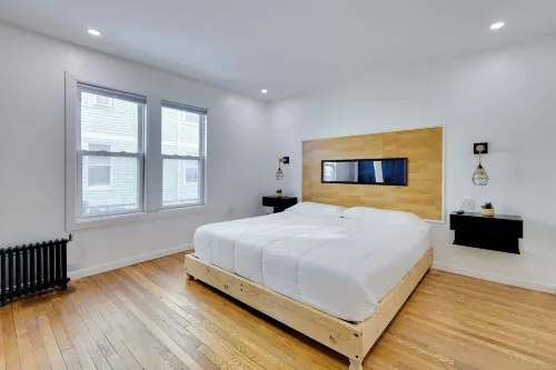 Walk to Roger Williams Park: Apt in Providence! - 2-Star