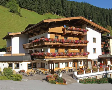 Hotel Pension Sonnleiten Hotels in Tux