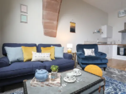 Dinlle Hotels in Criccieth