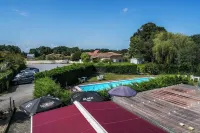 Logis Hôtel la Cremaillère Hôtels à : Hagetmau
