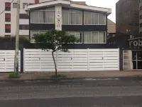 Hostal El Roble Hotel a 