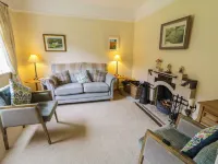 James Neills Cottage - 2-Star