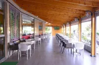 Hôtel Hadaik Ain Asserdoune Hotels in Beni Mellal