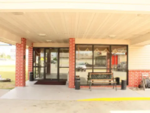 Holiday Lodge Hotels in Pittsburg