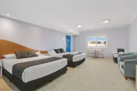 Shellharbour Village Motel Hotel di Oak Flats