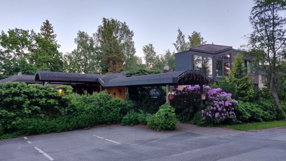 Hotel Fjalar