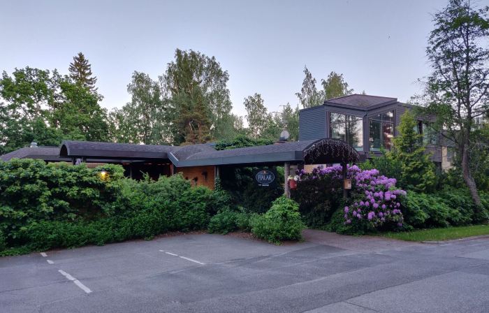 Hotel Fjalar