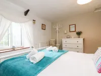 Tinners Cottage Hotels near Siblyback Lake