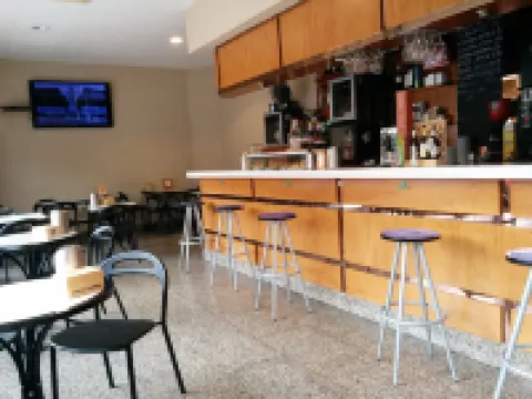 Hotel Carbayon