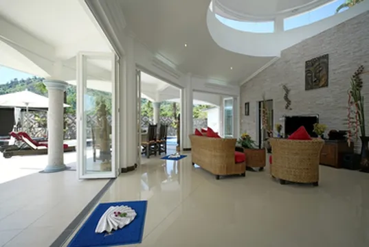 รูปภาพของLuxurious, quiet, private Pool-Villa Orchid, 7/7 housekeeper/butler