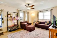 帶傢俱甲板的小屋：距克雷格市中心1英里！ - Wi-Fi