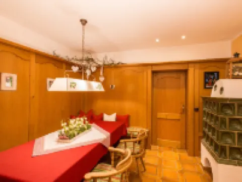 โรงแรมอัลป์สพิตซ์ บีแอนด์บี โรงแรมในGrainau