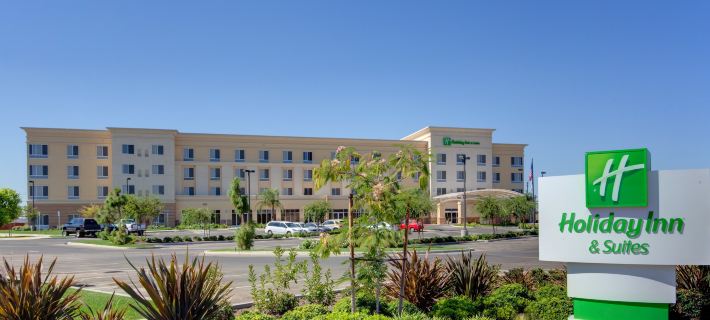 Holiday Inn & Suites BAKERSFIELD by IHG Hotels in Kern County