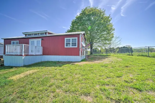 Landscape Views: Sweetwater Country Cottage! - 2-Star